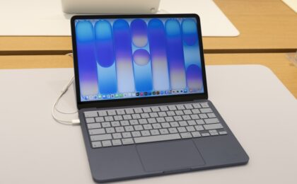 Immagine di un MacBook e iPad