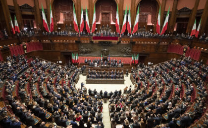 Il Presidente della Repubblica Sergio Mattarella con il Presidente del Senato Maria Elisabetta Alberti Casellati e con il Presidente della Camera Roberto Fico al Parlamento
