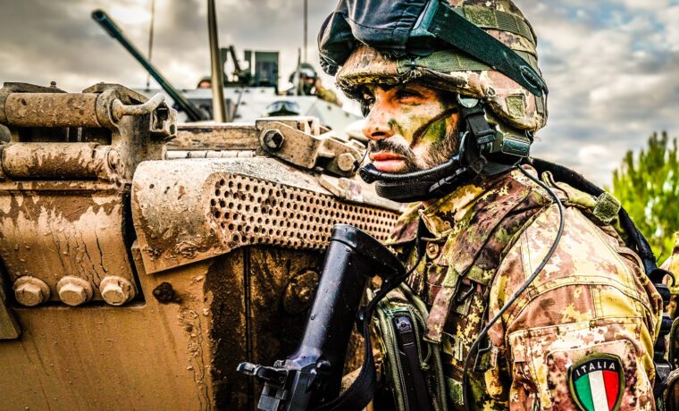 Volontari dell'Esercito Italiano in formazione