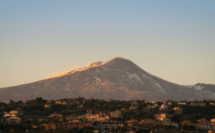 Aeroporto di Catania riapertura dopo allerta Etna