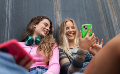 Giovani professionisti della Generazione Z al lavoro