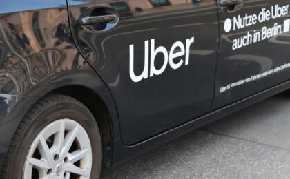 Robotaxi in una città