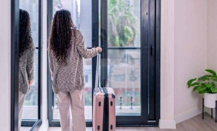 Immagine rappresentativa di truffe online nel settore dei viaggi