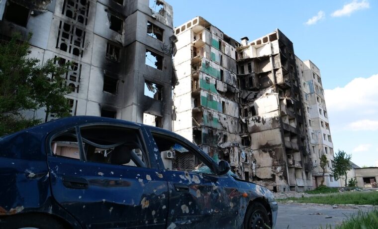 Immagine di distruzione a Kiev dopo i raid russi