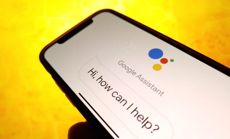 Immagine di un dispositivo Android con Google Assistant
