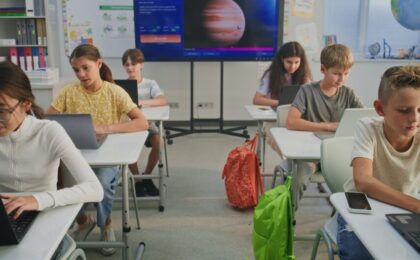 Immagine di una classe scolastica moderna
