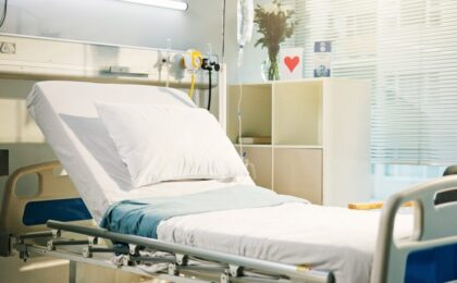 Alessandro Di Battista in ospedale a Cuba