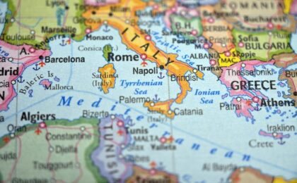 Immagine rappresentativa di un dibattito politico in Italia